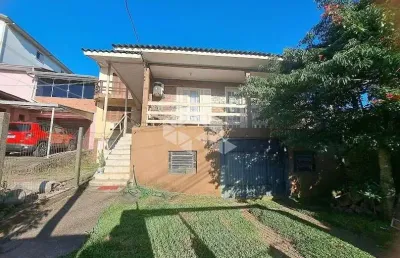 Casa de 03 dormitórios no bairro nova vicenza em farroupilha