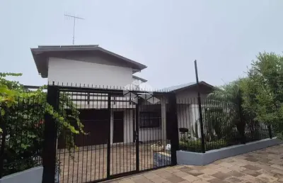 Casa residencia lcom 189,10m2 e área comercial com 114,47m2