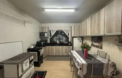 Casa com 70m2 no bairro primeiro de maio em farroupilha