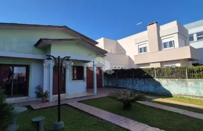 Casa com 131m2 de área privativa, localizado no bairro américa em farroupilha rs