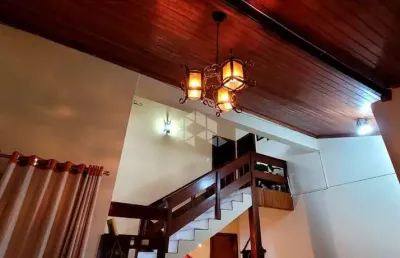 Um linda casa  de 2 pisos no imigrante, farroupilha