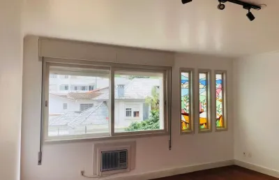 Apartamento de 2 dormitórios e 1 vaga de garagem no bairro auxiliadora