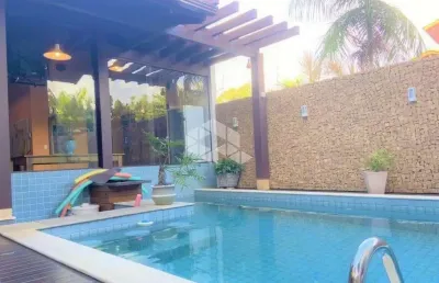 Investidores, espaço com 7 apartamentos, 1 casa residencial  e comércio (hostel e restaurante)- lagoa da conceição