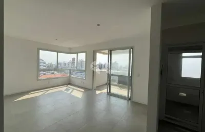 Apartamento com 2 quartos sendo 1 suíte 2 vagas de garagem no bairro canto em florianópolis