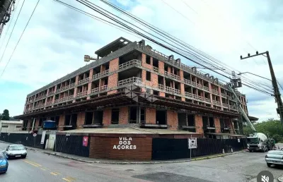 Apartamento com 2 quartos sendo suíte e 1 vaga de garagem em jurerê - florianópolis/sc