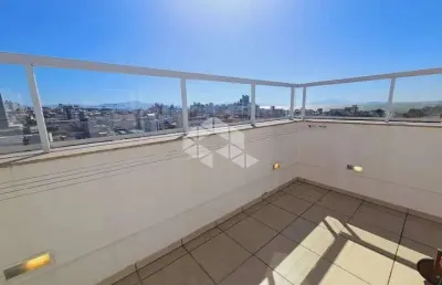 Cobertura com 4 quartos sendo 3 suítes e 3 vagas de garagem no balneário do estreito em florianópolis/sc