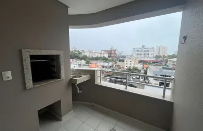 Apartamento com 3 quartos sendo 1 suíte e 2 vagas de garagem no bairro capoeiras em florianópolis/sc