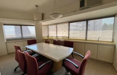 Sala comercial no centro de florianópolis com vista para o mar e 2 vagas de garagem