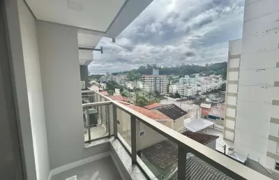 Apartamento moderno de 3 quartos sendo 1 suíte com 1 vaga de garagem e vista panorâmica na carvoeira florianópolis