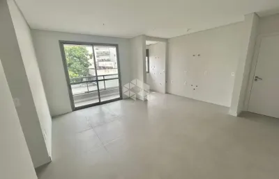 Apartamento moderno de 3 quartos sendo 1 suíte com 1 vaga de garagem e vista panorâmica na carvoeira florianópolis