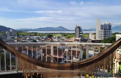 Cobertura com 3 quartos sendo 1 suíte 2 vagas e vista mar saco dos limões florianópolis