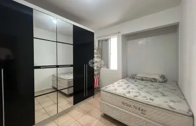 Apartamento semimobiliado com 3 quartos sacada e lazer completo em capoeiras florianópolis