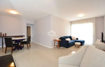 Apartamento com 3 quartos sendo 1 suíte 2 vagas de garagem e lazer completo no centro de florianópolis