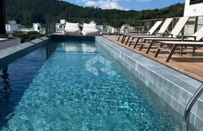 Apartamento duplex com 2 suítes 2 vagas de garagem e área de lazer completa em jurerê internacional florianópolis