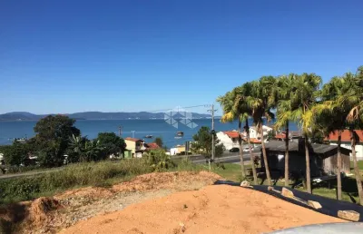 Terreno amplo com 10170 m² em localização estratégica próximo à br 101 em biguaçu