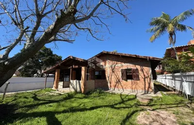 Casa ampla com 4 quartos 1 suíte 4 vagas e área de lazer em condomínio fechado nos ingleses florianópolis