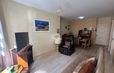Apartamento 2 quartos semimobiliado com vaga de garagem no centro florianópolis