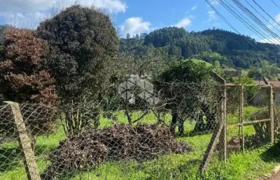 Amplo terreno à venda no centro de boa vista do sul