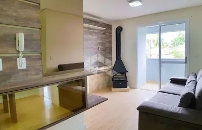 Apartamento de 2 dormitóros com suíte no centro, otima posição solar
