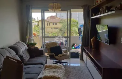 Apartamento de 2 dormitórios com suíte e excelente posição solar.