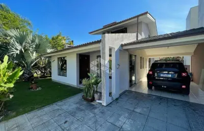 Casa com 3 dormitórios, vaga coberta em terreno com 360 m² no jardim panorâmico em garopaba sc