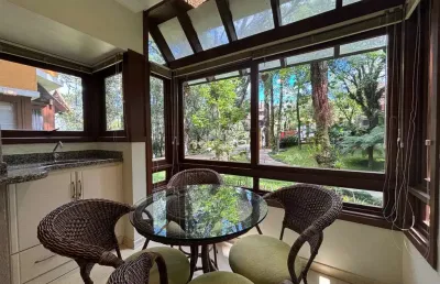Apartamento 2 dormitórios, 72,73m² privativos, no centro, a 5 minutos da rua coberta