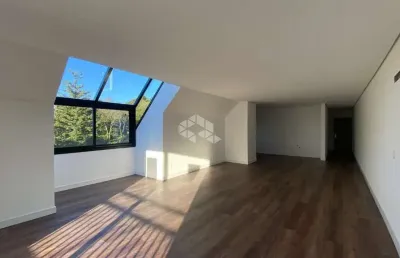 Apartamento com 3 dormitórios, 150,00m² privativos, 1 vaga, no centro de gramado