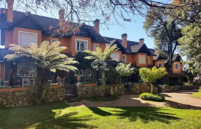 Casa 3 dormitórios, 175,67m² privativos, 1 vaga, no centro de gramado