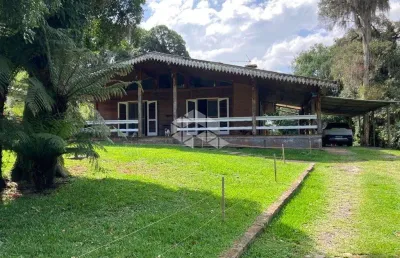 Casa em terreno com potencial para construção de condomínio ou pousada na vila suzana