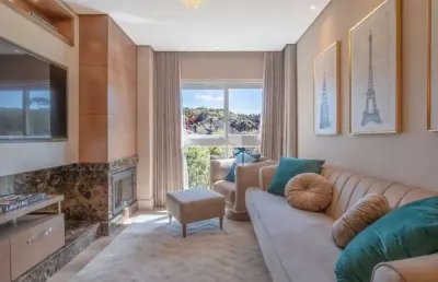 Apartamento, 2 suítes 75,33m², elegantemente mobiliado e decorado na avenida principal de gramado.