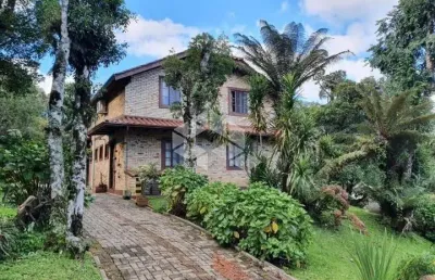 Casa 3 dormitórios com 120m² no condomínio lagos de gramado