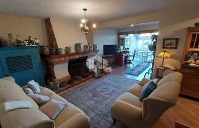 Apartamento 3 dormitórios, 243m² privativos, 2 vagas de garagem, no bairro bela vista, a poucos minutos da rua coberta