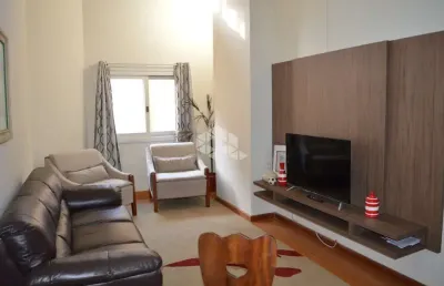 Apartamento 04 dormitórios, 128m² privativos, 1 vaga, na praça das rosas, coração de gramado