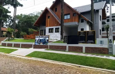 Casa com 3 suítes, lavabo,124m², localizada no jardim pinheiros em canela.