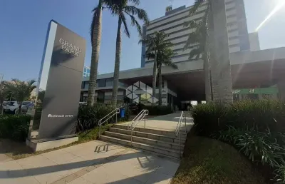 Sala comercial à venda na Avenida Assis Brasil, 3982, Jardim Lindóia, Porto Alegre