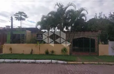 Casa  à venda com 4 dormitórios, 2 vagas na alegria em guaíba.