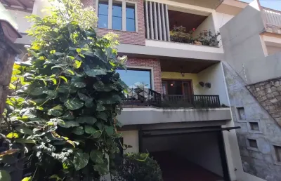 Casa com 4 quartos à venda na Rua Síria, 360, Parque São Jorge, São Paulo