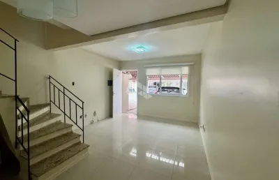 Sobrado com 2 dormitórios em condominio fechado em canoas /rs