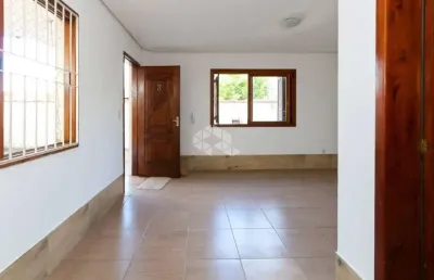 Sobrado em condominio com 2 dormitorios , 01 suite e 3 banheiros em niteroi.