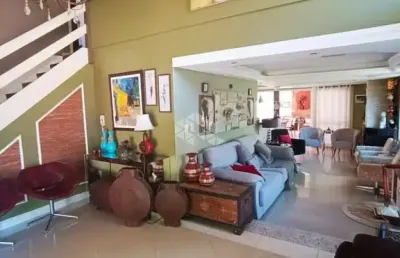 Casa em condomínio com 4 dormitórios e 3 garagens  em condomínio com infraestrutura em ipanema