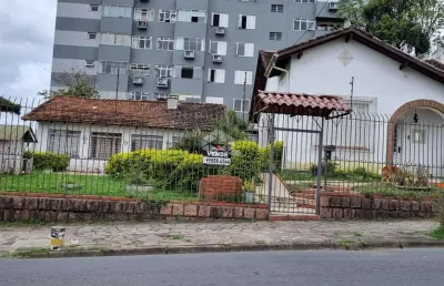 Casa de esquina, à venda, 4 quartos, piscina, jardim, no bairro aparício borges, porto alegre/rs