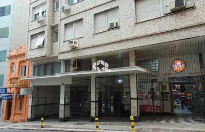 Apartamento  reformado, pronto para morar, bem  próximo do complexo hospitalar santa casa