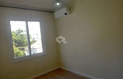 Torrando apartamento na tiradentes, em frente ao hospital moinhos de vento.