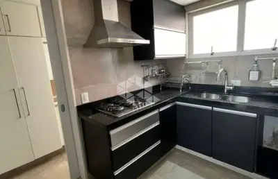 Apartamento à venda com 2 quartos, sendo 1 suíte, e 3 banheiros no total próximoparaíso a estação paraiso