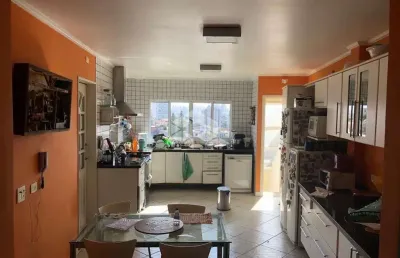 Casa com 5 quartos à venda na Rua José Ubaldo Lomônaco, 173, Jardim da Glória, São Paulo