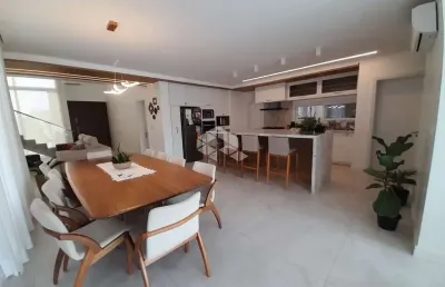 Casa luxuosa no condomínio fechado na península ponta da figueira, eldorado do sul/rs