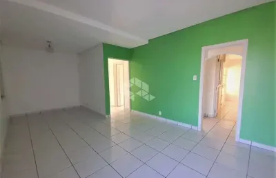Apartamento 3 dormitórios, reformado , pátio e 1 vaga de garagem no bairro passo dareia.