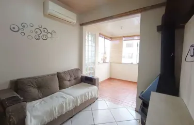 Apartamento de 1 dormitorio com sacada, churrasqueira e vaga