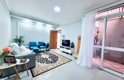 Apartamento térreo com 2 dormitórios muito bem localizado no bairro são geraldo