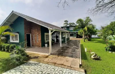 Casa a venda de 5 dormitórios no bairro berto círio em nova santa rita